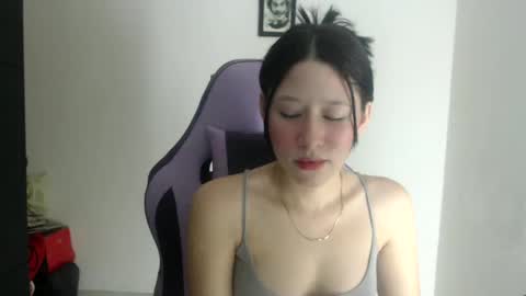 Snapshot of dulce_mauren chatting on October 21, 6:25 am dulce_mauren online show from October 21, 6:25 am