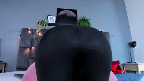 DULCE AURORA online show from April 8, 3:06 am