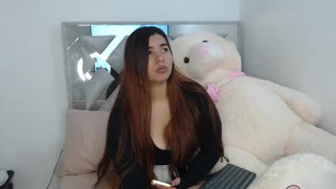 dulcejoness online show from May 20, 11:44 pm