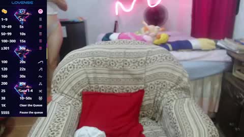 Snapshot of dulcetentations chatting on June 6, 11:53 pm shany y alan online show from June 6, 11:53 pm