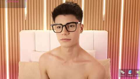 Dulcey online show from April 1, 4:02 am