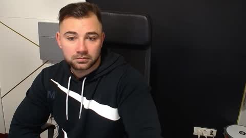 DuncanStone online show from November 15, 6:11 am