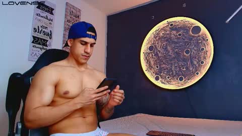 duran_dhikol1 online show from March 5, 3:13 am