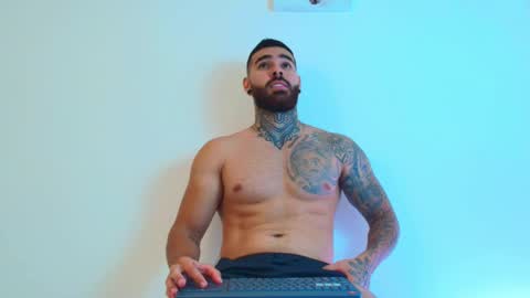 Dustin online show from March 24, 3:22 am