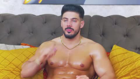 Dustin online show from April 11, 5:56 am