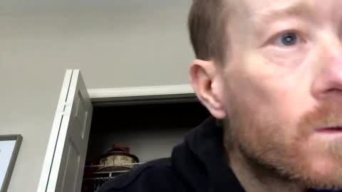 Snapshot of dustinthesweettalker chatting on December 11, 4:31 pm Dustinthesweettalker online show from December 11, 4:31 pm