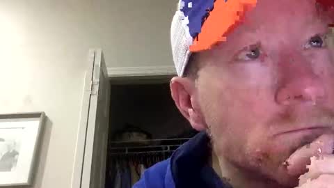 Snapshot of dustinthesweettalker chatting on February 4, 2:39 am Dustinthesweettalker online show from February 4, 2:39 am