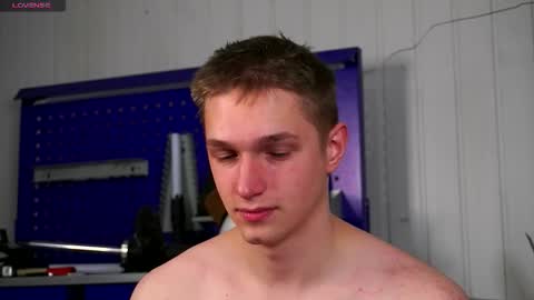 Dustyn online show from January 8, 3:36 pm