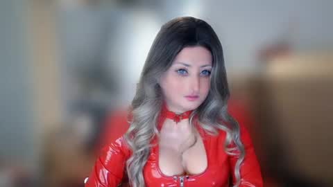 Snapshot of dutchsissyvictoria chatting on May 29, 5:11 pm Dutch Sissy Victoria online show from May 29, 5:11 pm
