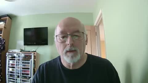 Snapshot of dutchunclejohn chatting on April 13, 9:15 am DutchUncleJohn online show from April 13, 9:15 am