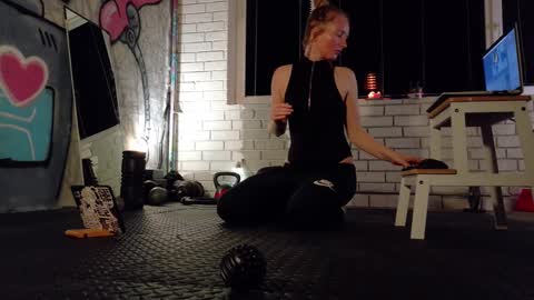 Snapshot of duttyigyal chatting on March 9, 4:33 pm DUTTY IGYAL online show from March 9, 4:33 pm