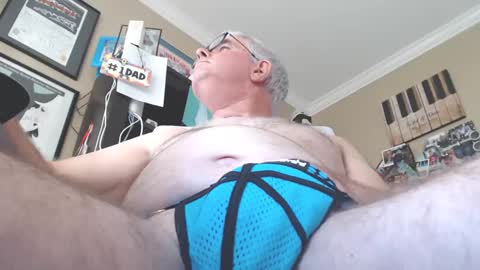 Snapshot of dvd6723 chatting on September 8, 2:27 pm dvd6723 online show from September 8, 2:27 pm