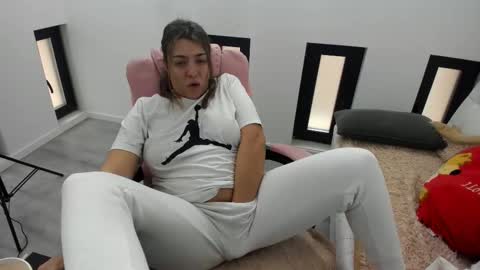 dayana online show from February 15, 7:51 am