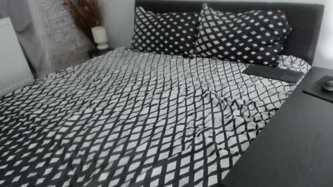 Dyanne online show from March 4, 2:23 pm