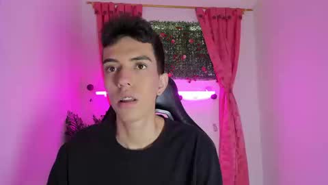 Snapshot of dylan_2005 chatting on September 11, 12:49 pm Dylan online show from September 11, 12:49 pm