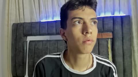 Snapshot of dylan_2005 chatting on September 12, 11:21 am Dylan online show from September 12, 11:21 am