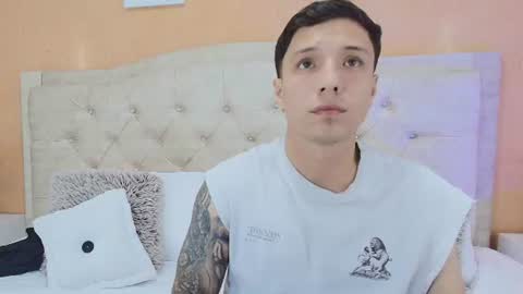 Snapshot of dylan__cross chatting on July 31, 2:22 am DYLAN online show from July 31, 2:22 am