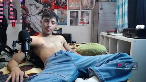 Dylan 3 online show from April 7, 11:15 pm