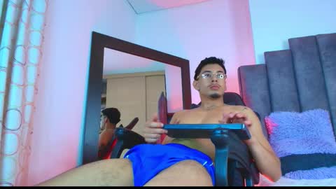 Snapshot of dylan_beltran chatting on September 14, 2:33 am BELTRAN online show from September 14, 2:33 am