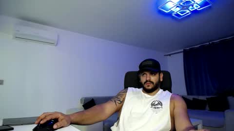 Dylan Dom  online show from September 25, 8:01 pm