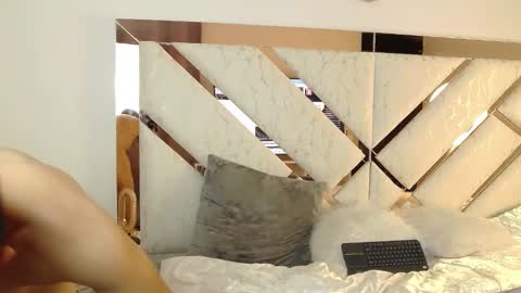 Snapshot of dylan_gray_ chatting on January 18, 4:15 am dylan online show from January 18, 4:15 am