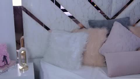 Snapshot of dylan_gray_ chatting on January 21, 10:41 am dylan online show from January 21, 10:41 am