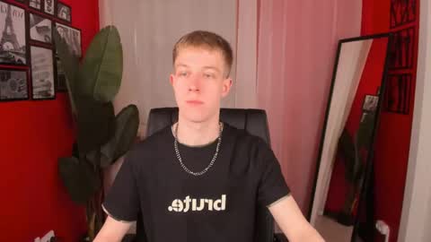 Dylan online show from May 20, 10:32 am
