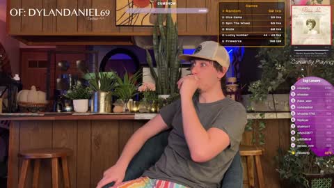 Dylan Daniel 7.8 online show from December 1, 11:47 pm
