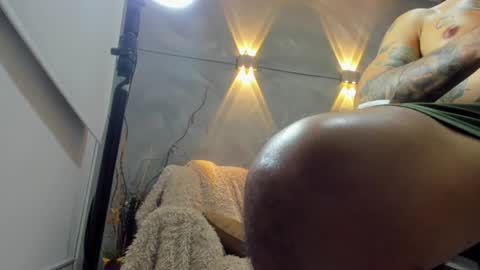 D Y L A N online show from December 26, 12:25 am