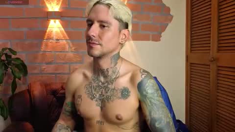 D Y L A N online show from October 10, 9:25 pm