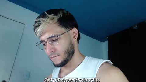 Snapshot of dylanxfun chatting on March 26, 3:01 am dylanxfun online show from March 26, 3:01 am