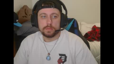 Snapshot of dylboi47 chatting on October 14, 7:14 pm dylboi47 online show from October 14, 7:14 pm