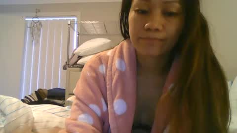 dylene1986 online show from June 20, 2:14 am