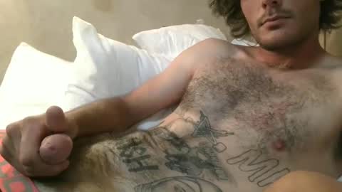 Snapshot of dylp400 chatting on December 1, 9:37 pm dylp400 online show from December 1, 9:37 pm