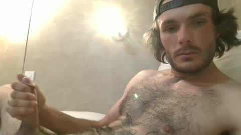 Snapshot of dylp400 chatting on December 16, 11:44 am dylp400 online show from December 16, 11:44 am