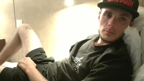 Snapshot of dylp400 chatting on January 23, 10:22 am dylp400 online show from January 23, 10:22 am