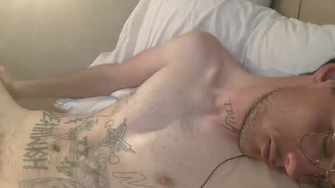 Snapshot of dylp400 chatting on February 6, 11:10 am dylp400 online show from February 6, 11:10 am