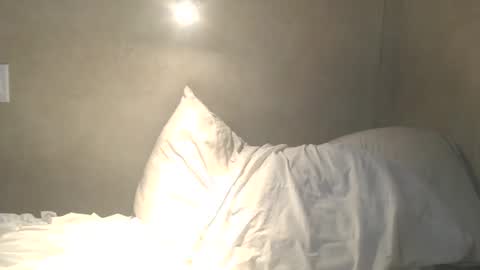 Snapshot of dylp400 chatting on October 5, 11:08 am dylp400 online show from October 5, 11:08 am