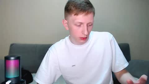 Julia and Dima online show from March 6, 9:11 pm