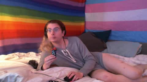 Snapshot of e_kitty_rachel chatting on April 3, 11:47 pm e_kitty_rachel online show from April 3, 11:47 pm