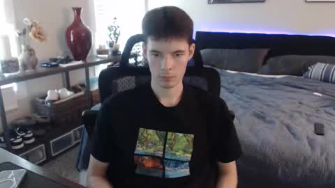 Snapshot of ealexk chatting on November 20, 9:14 pm Alex online show from November 20, 9:14 pm