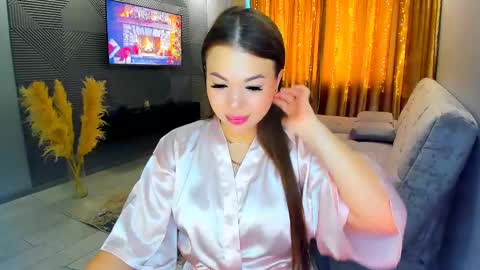 Snapshot of easternbeautyy chatting on December 16, 7:26 am easternbeautyy online show from December 16, 7:26 am