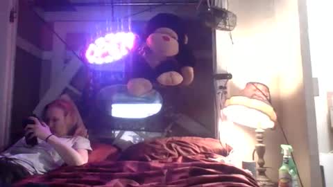 Snapshot of eastside6996 chatting on November 4, 10:14 am pussy an ass online show from November 4, 10:14 am