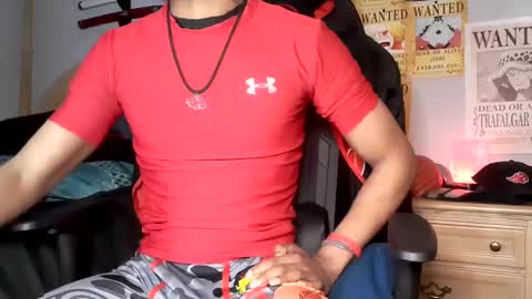 TWITTER   INSTAGRAM    easybreezy20   ONLINE 1230 AM TO 7AM online show from December 24, 8:11 am