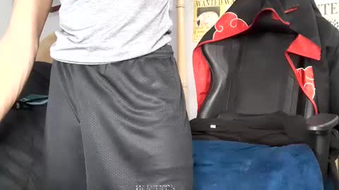 TWITTER   INSTAGRAM    easybreezy20   ONLINE 1230 AM TO 7AM online show from December 31, 6:16 am