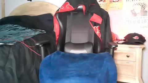 TWITTER   INSTAGRAM    easybreezy20   ONLINE 1230 AM TO 7AM online show from January 20, 9:13 am