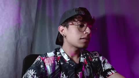 Snapshot of eather_luxury chatting on December 28, 7:22 pm eather_luxury online show from December 28, 7:22 pm