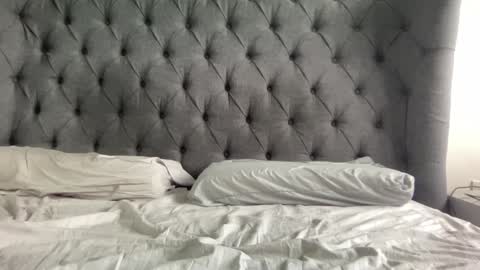 Snapshot of eatmypie69 chatting on December 3, 9:33 am Nadia Ferreira  online show from December 3, 9:33 am