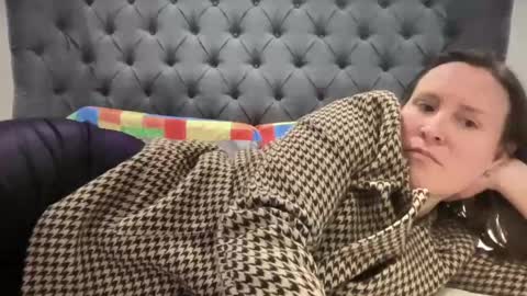 Snapshot of eatmypie69 chatting on February 16, 6:10 pm Nadia Ferreira  online show from February 16, 6:10 pm