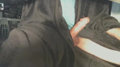 Snapshot of eatsomecum chatting on March 9, 8:51 am Eatshizjizz online show from March 9, 8:51 am